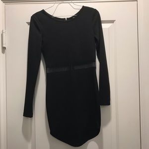 Black long sleeve bodycon dress